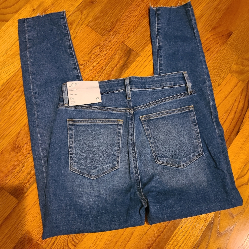 Ann Taylor Loft The Skinny Curvy Fit Jeans